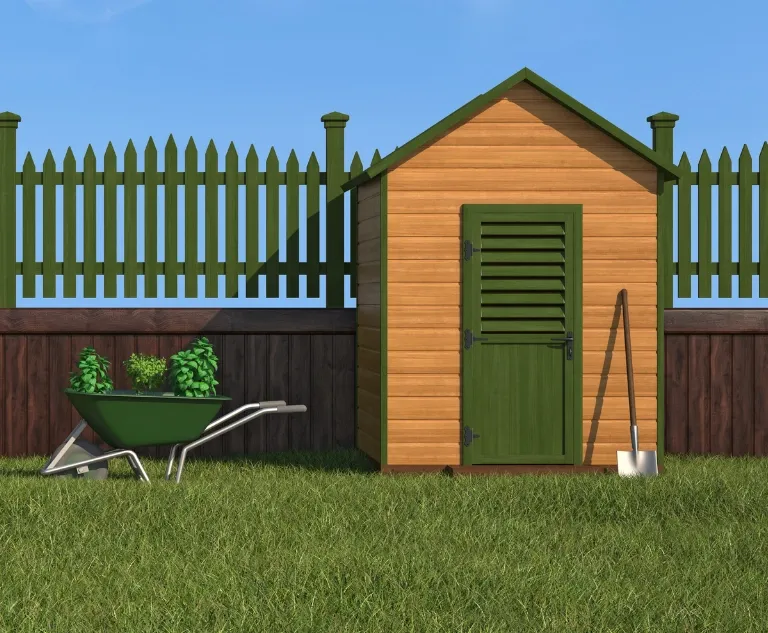 Domek z zielonymi drzwiami